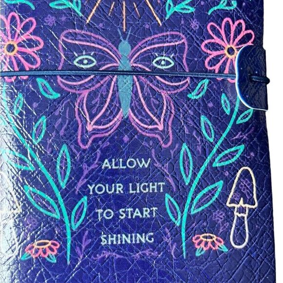 Butterfly Florals Sun & Quote Purple Faux Leather Reusable Travelers Notebook - Picture 3 of 9